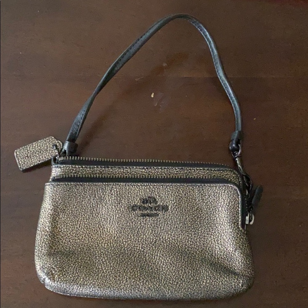 NWOT coach metallic wristlet